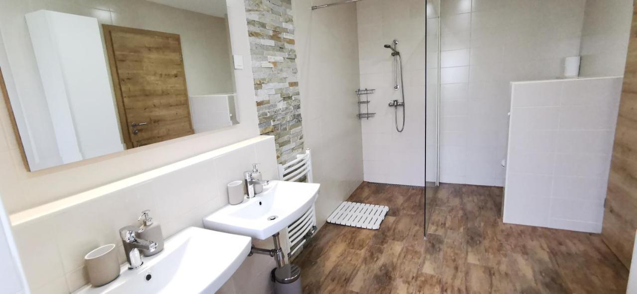 Apartments Domovoj Medvode Εξωτερικό φωτογραφία